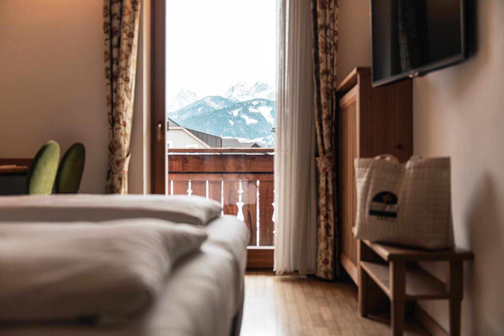 Hotel Goldene Rose Monguelfo-Tesido / Welsberg-Taisten Ngoại thất bức ảnh