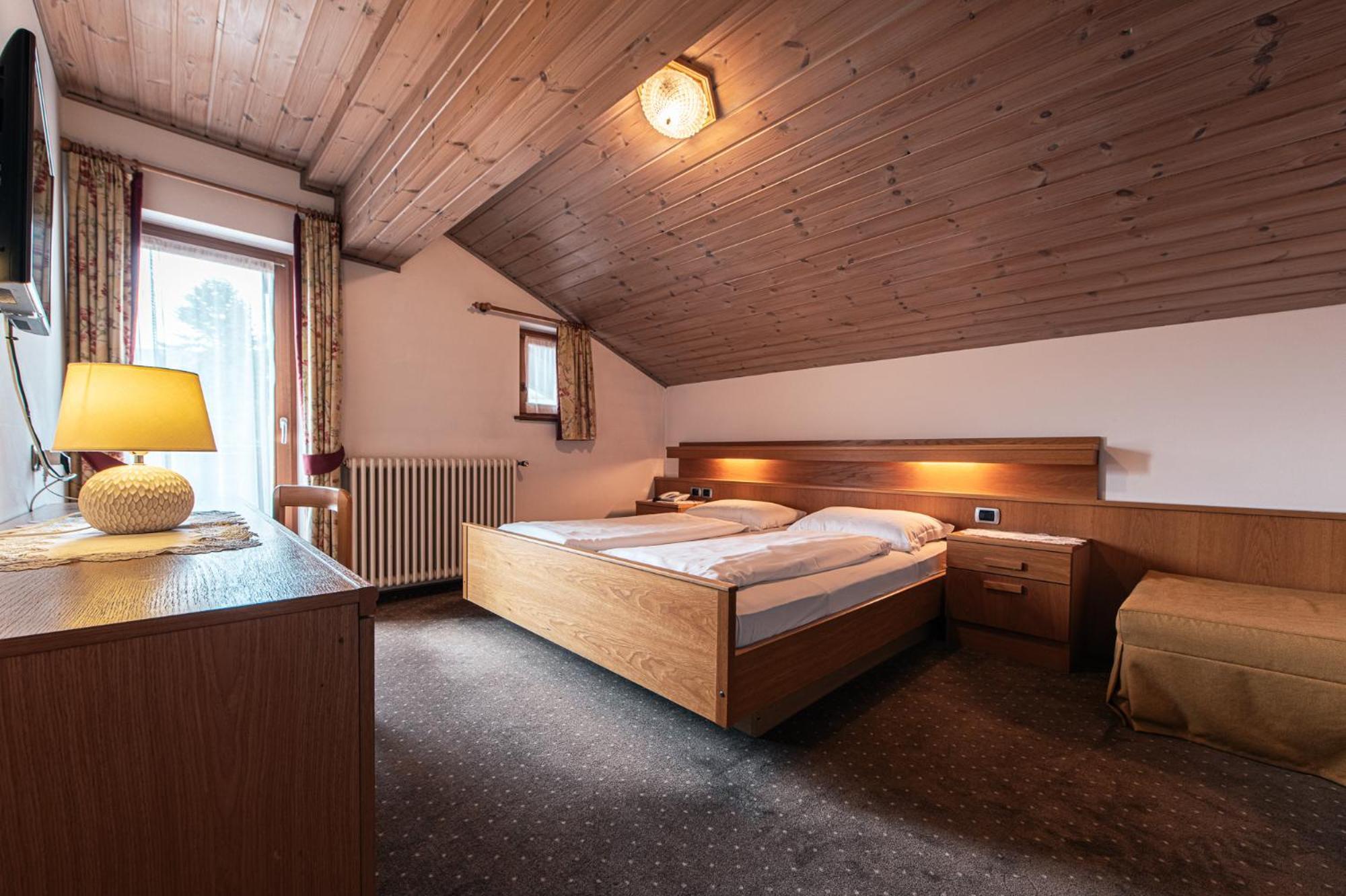 Hotel Goldene Rose Monguelfo-Tesido / Welsberg-Taisten Ngoại thất bức ảnh