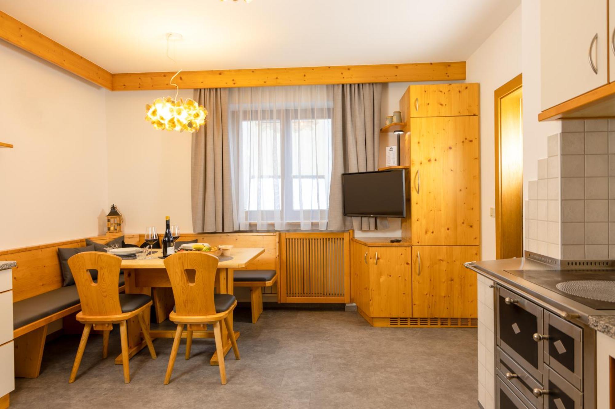 Hotel Goldene Rose Monguelfo-Tesido / Welsberg-Taisten Ngoại thất bức ảnh